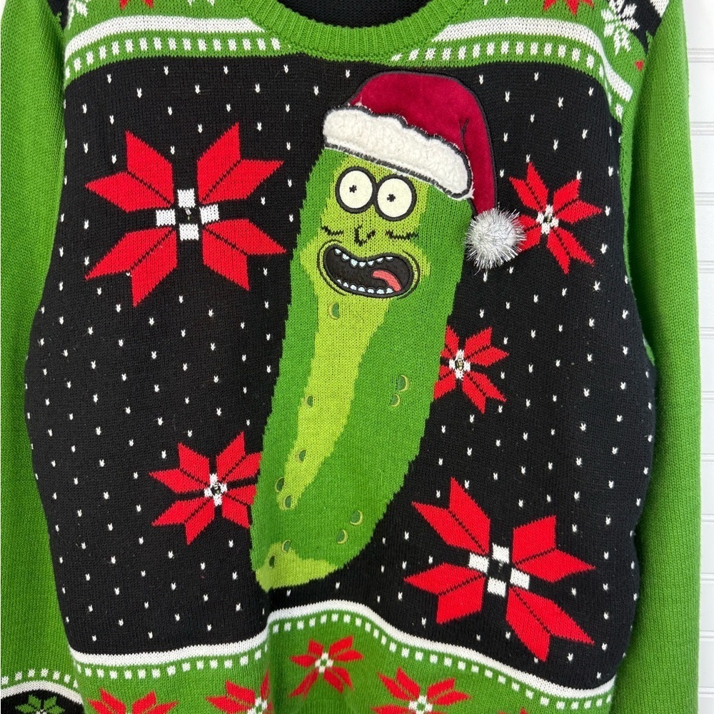 Spencer's men’s ugly talking Christmas sweater Rick & Morty Pickle Rick. Size XL - Picture 7 of 7